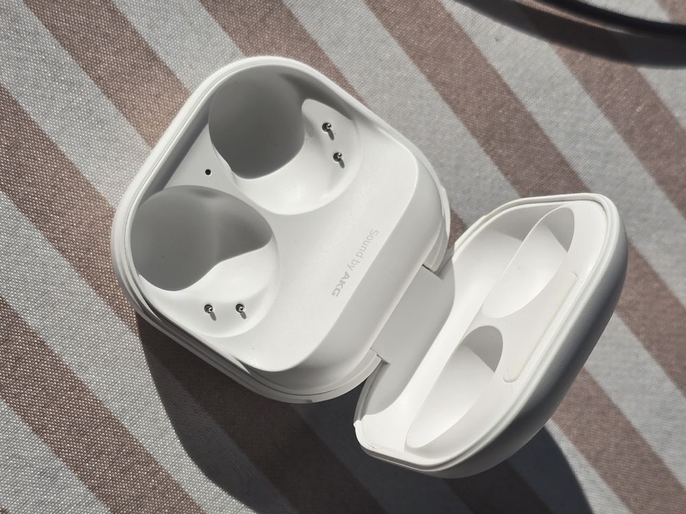Samsung Galaxy Buds2 Pro mit Kabel 4