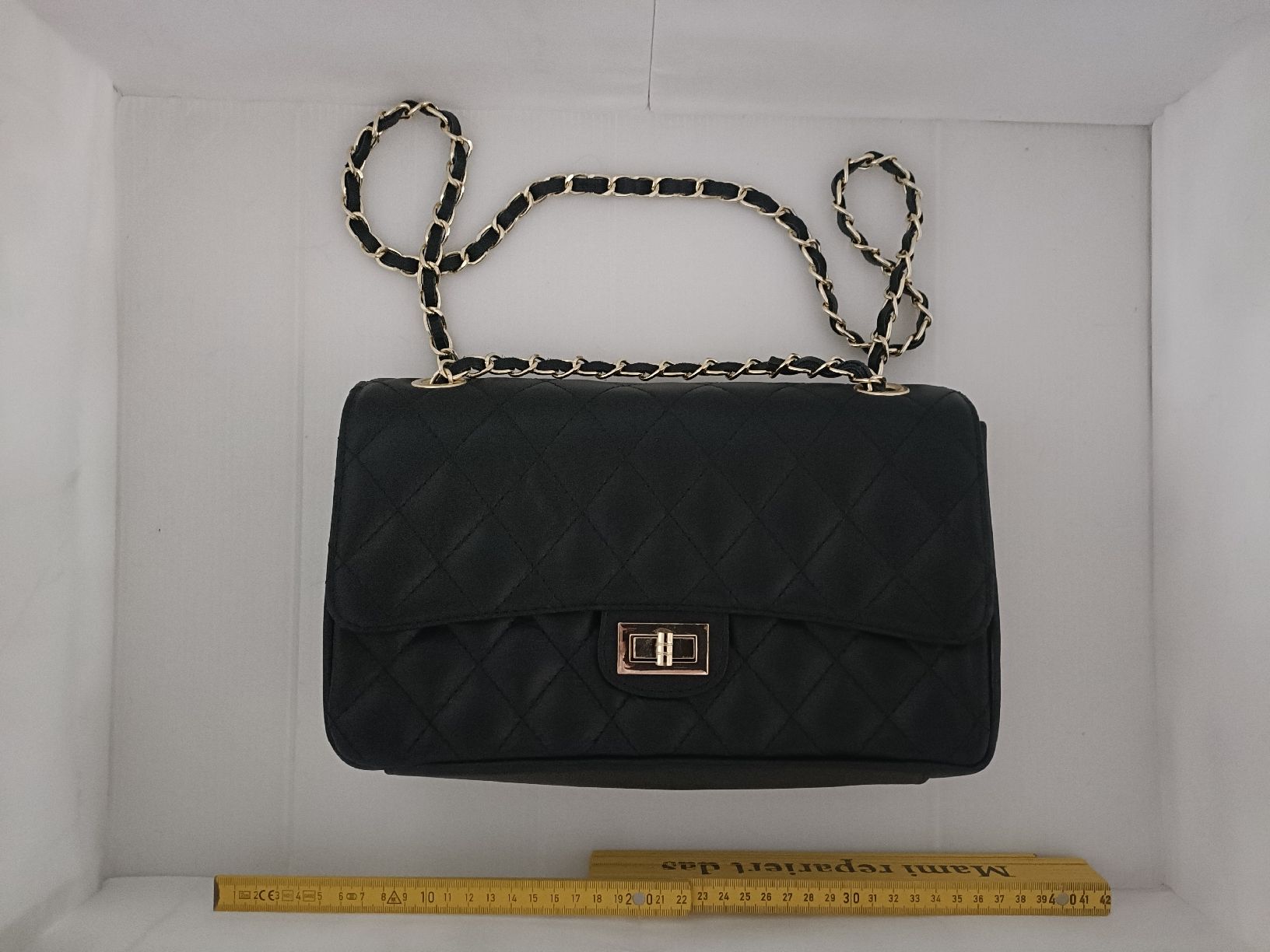 Borse da donna: Elegante Stepptasche Echt Leder Schwarz – Usato da Chur venduto da ChabaNala