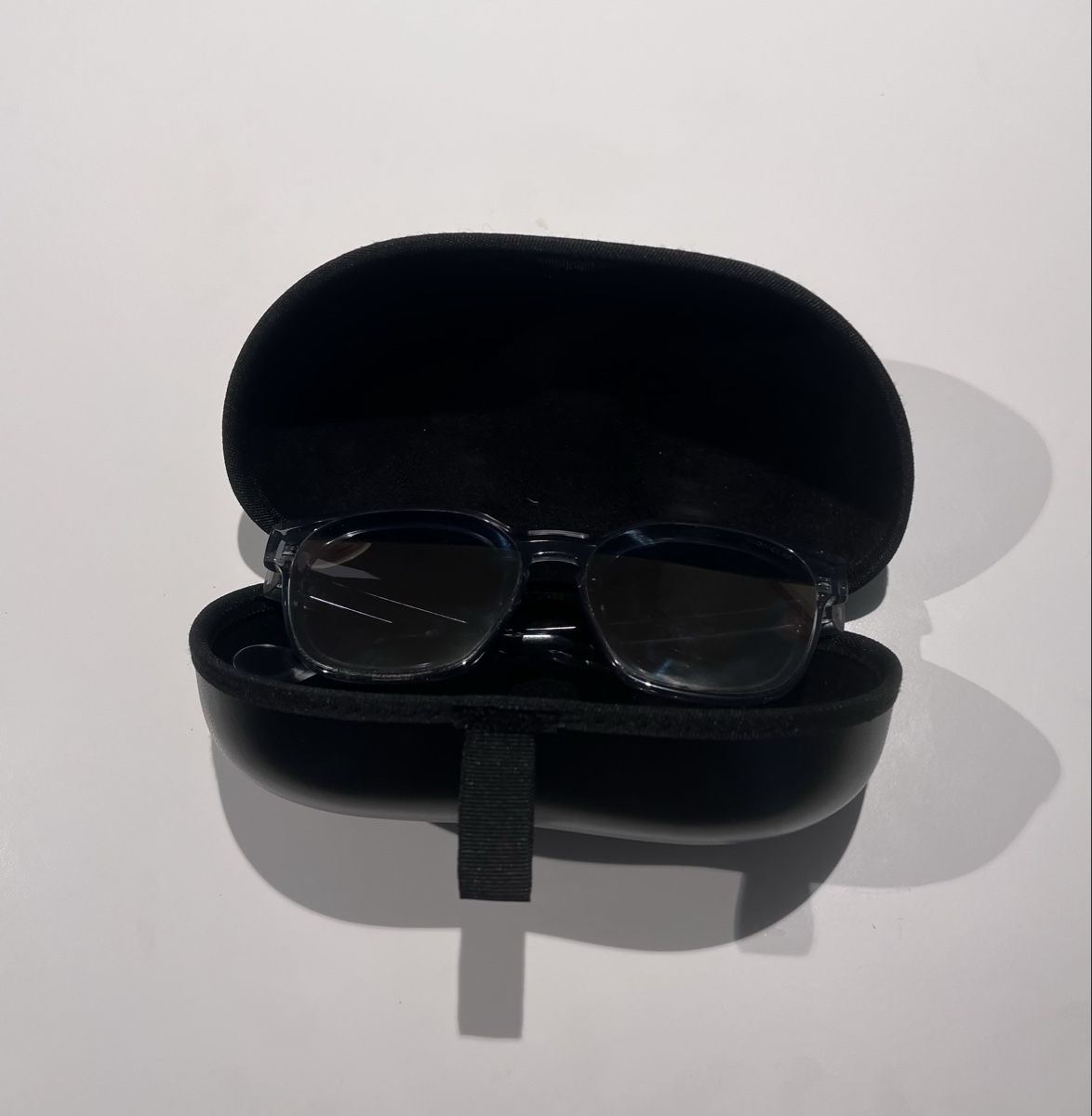 Moncler Occhiali & Lenti: Moncler Sonnenbrille – Usato da Zürich venduto da badwithusernames 2