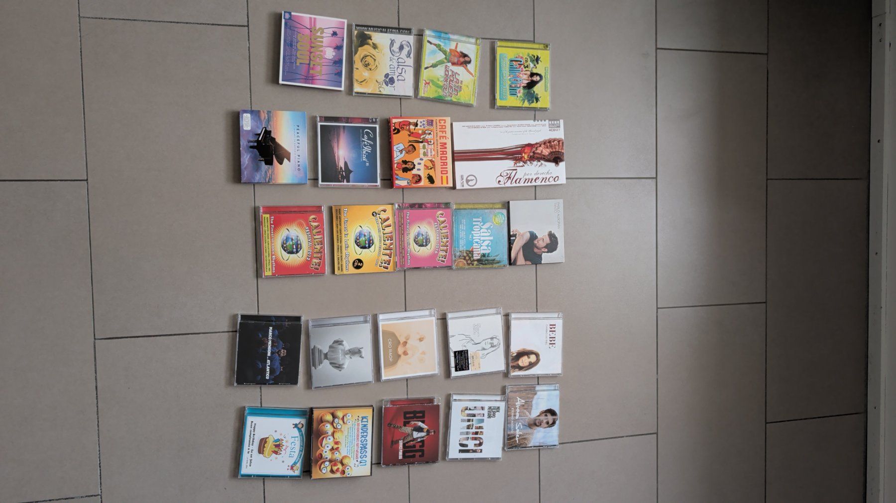 CD: Music CDs – Usato da Zürich venduto da Evil80