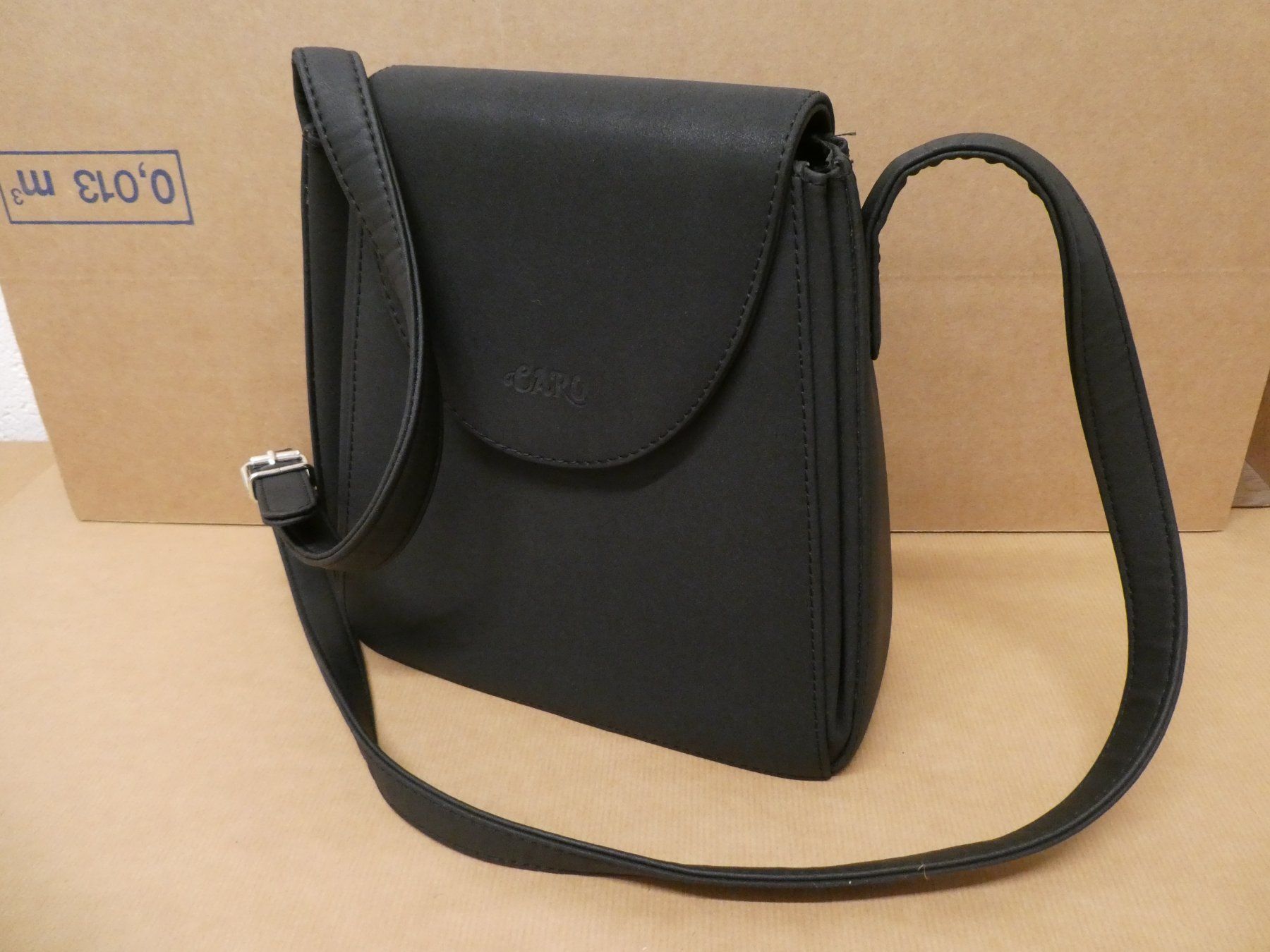 Taschen: Handtasche Farbe schwarz «CARO» – Gebraucht aus Tann von Charly65