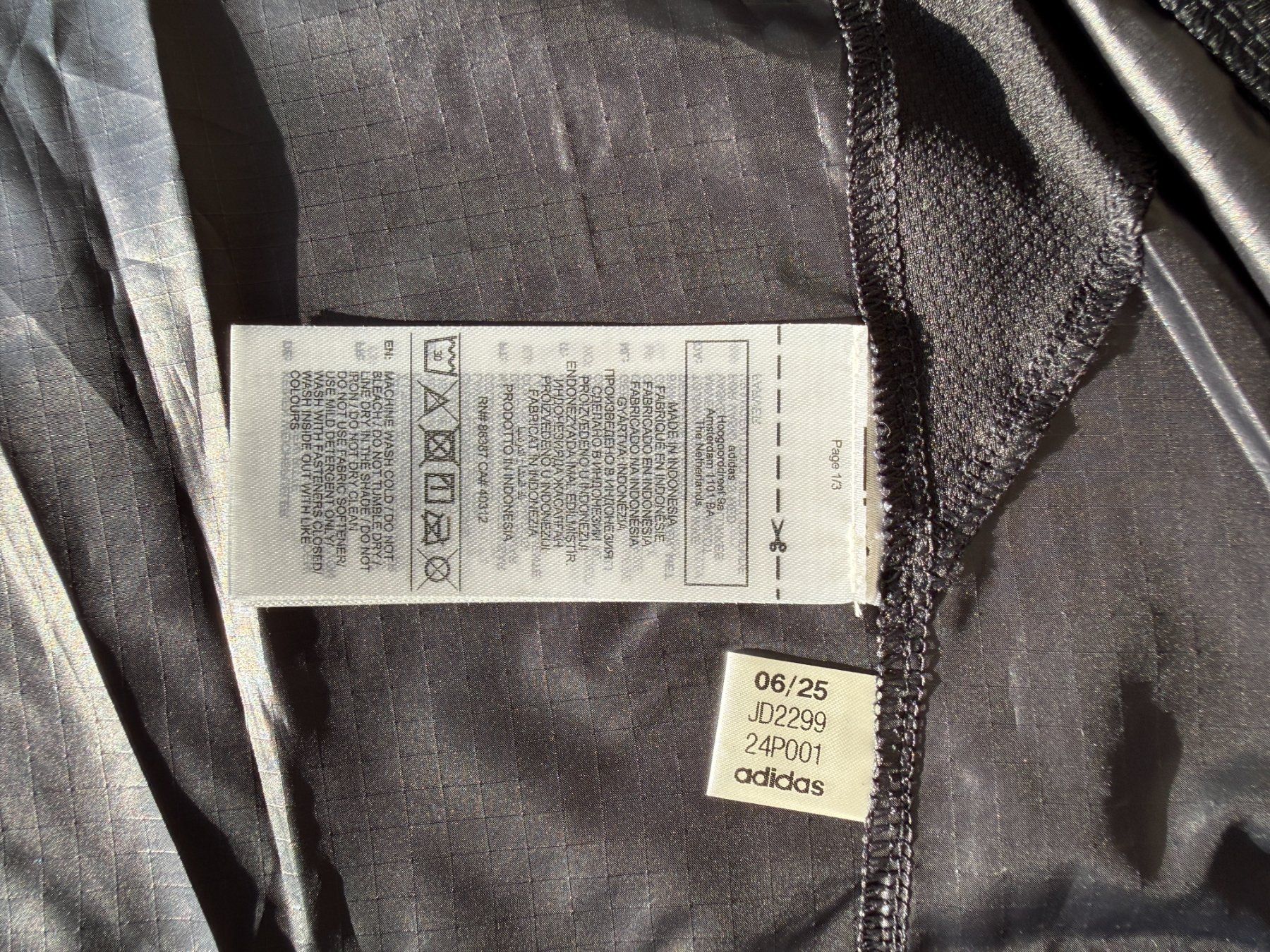 Adidas Jacken: Adidas - Otre E Jacket W / Running jacket - S – Neu und originalverpackt aus Basel von Mezze 3