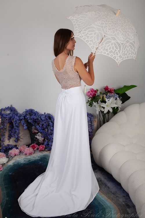 Lotti di vestiti: Lot de 2 robes de mariée + 2 jupes vintage – Usato da Genève venduto da pao_8srw 2