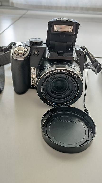 Coolpix Fotocamera: Nikon Coolpix P80 10.1 Megapixel 18x Zoom – Usato da Ballwil venduto da bom_ar