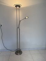 Ständerlampe mit Leselampe