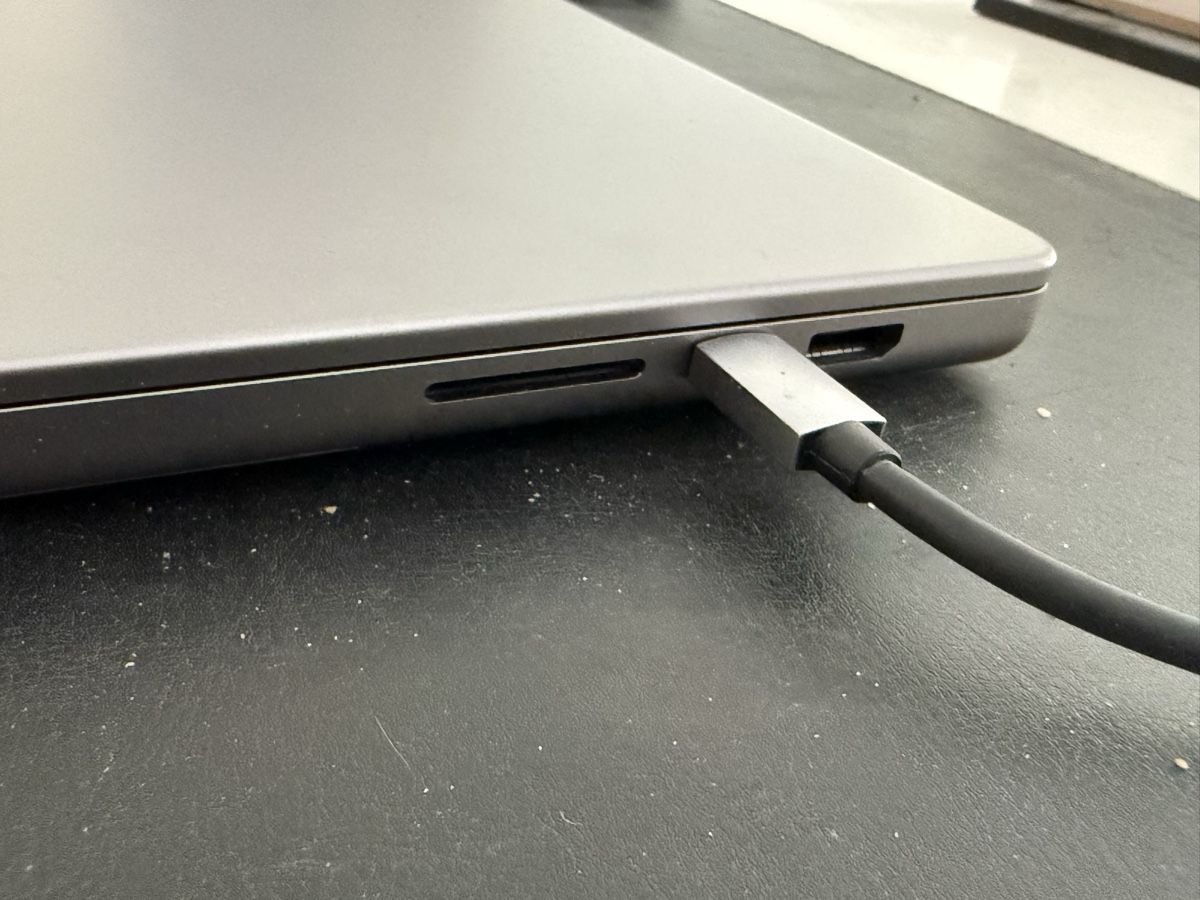Apple Notebook: MacBook Pro 16 pouces 16Go 512Go SSD 2021 – Nuovo (secondo la descrizione) da Neyruz FR venduto da dom1964 2