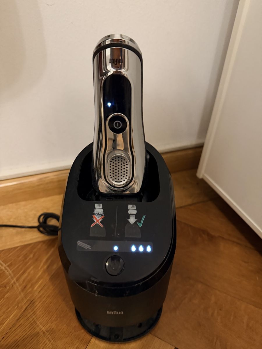 Braun Rasoirs & Lames de rasage: Braun Shaver – D'occasion à Paradiso par man_xb2c 1