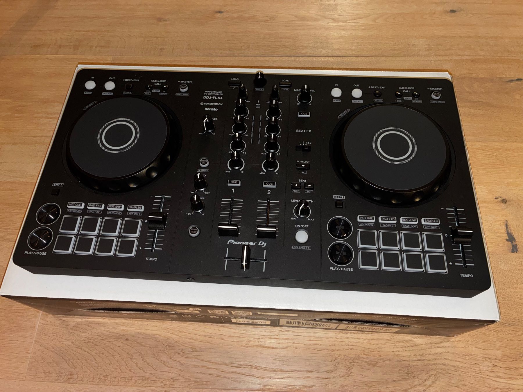 Pioneer Mischpulte: Pioneer DDJ-FLX4 – Neu (gemäss Beschreibung) aus Uetikon am See von nilsbuehl