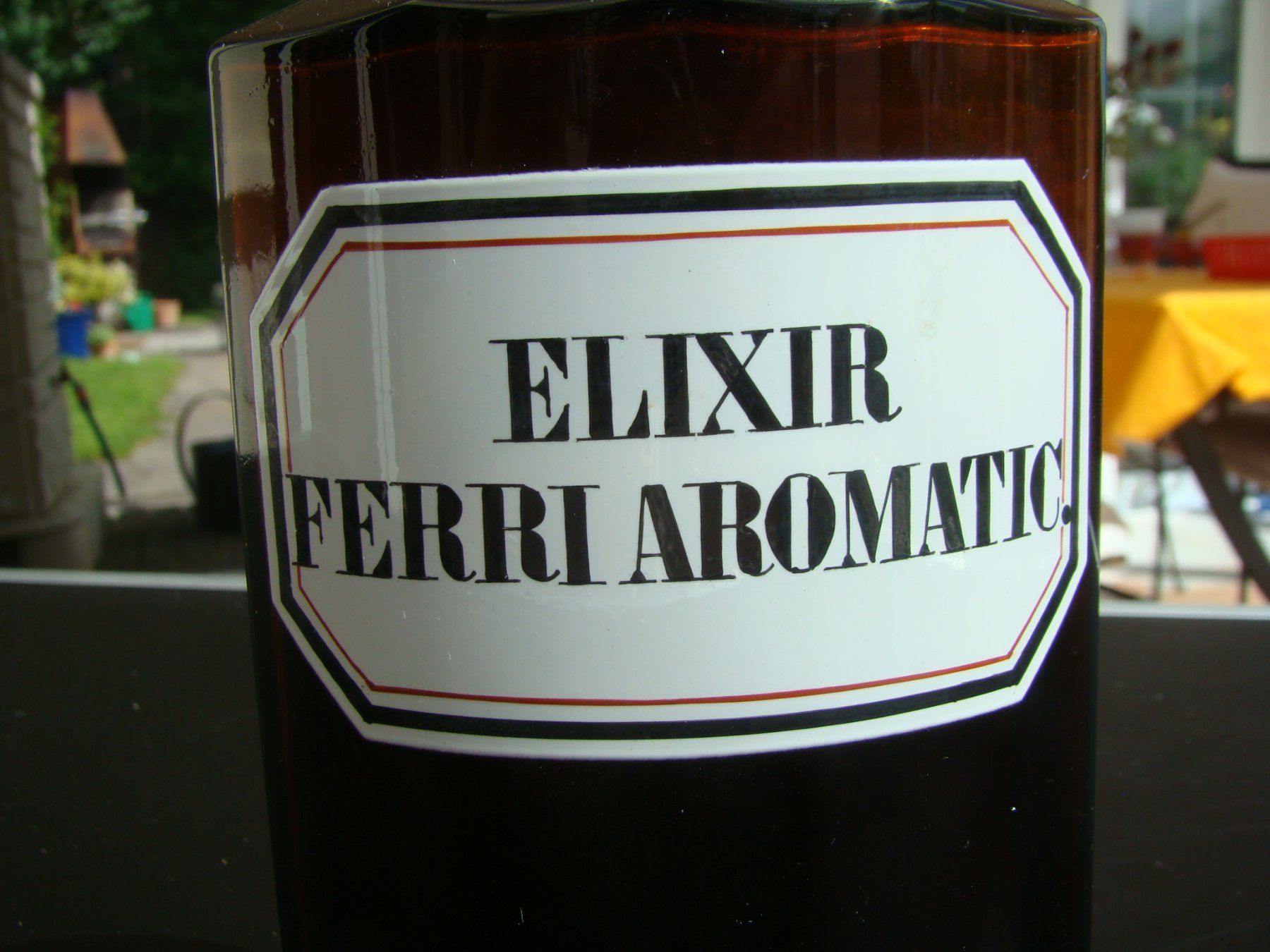Laborzubehör: Apothekerflasche " Elixir Ferri Aromatic "  braun sehr schön – Gebraucht aus Walzenhausen von Vanquish711 1