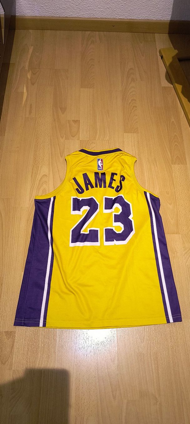 Nike Canottiere & Pantaloni: Basketballtrikot LA Lakers – Usato da Wiedlisbach venduto da Leaf99 1
