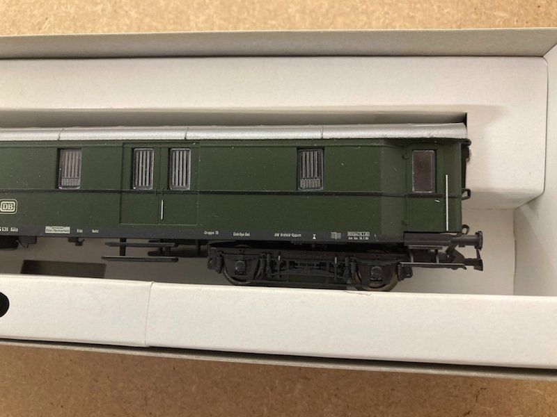 Modellini di ferrovie: Sachsenmodelle H0 14215 Postwagen Ep. III DR – Usato da Büsserach venduto da ModellbahnDepot 5