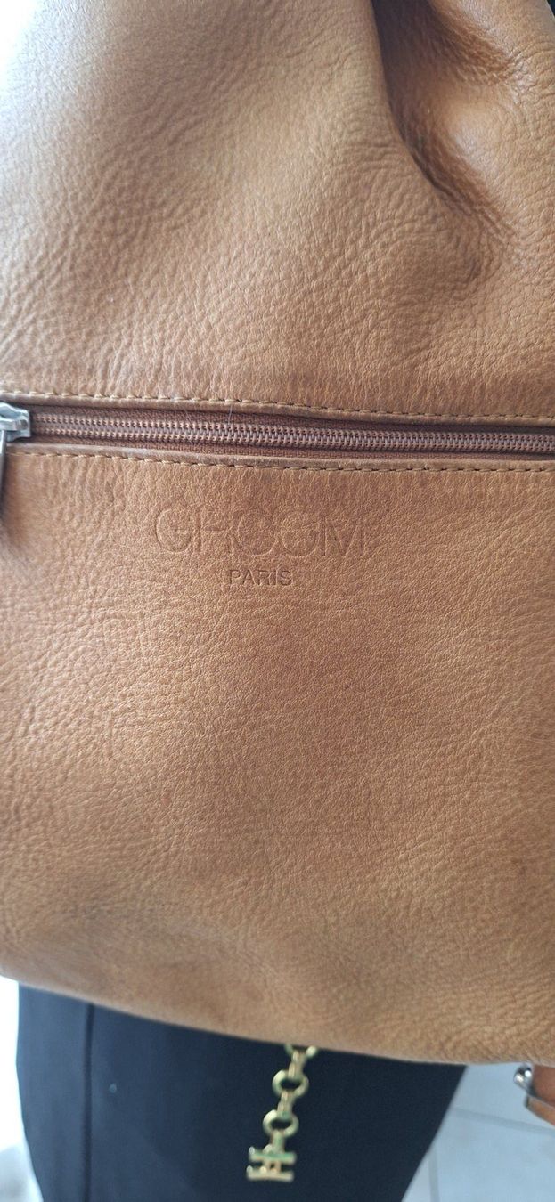 Borse da donna: Sac en cuir "Groom" – Usato da St-Triphon venduto da Jldr0 4