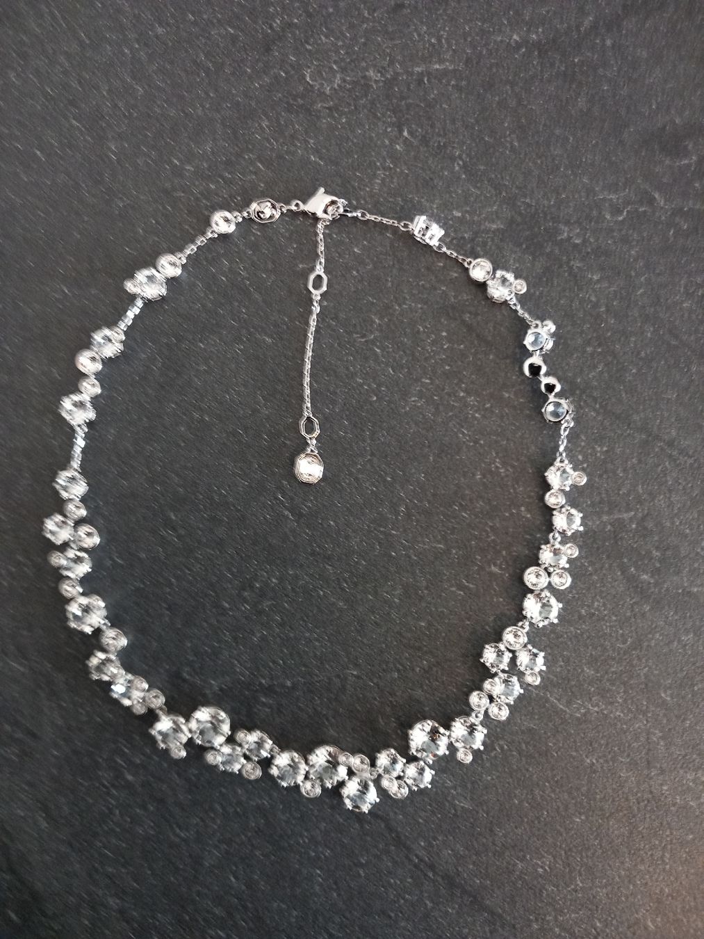 Swarovski Ketten: Swarovski Halskette – Neu und originalverpackt aus Basel von peter12910