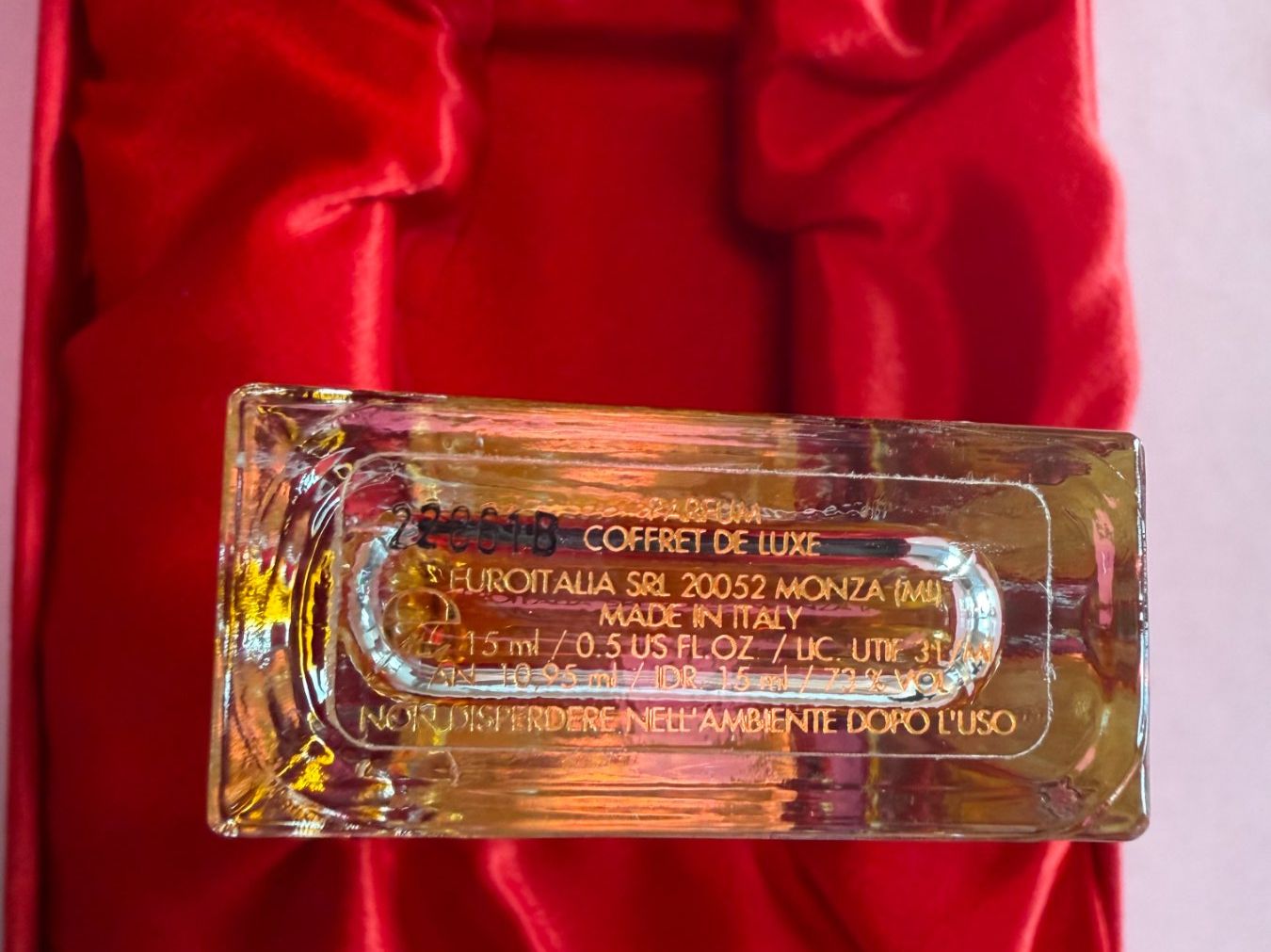 Dolce & Gabbana Profumi & Eau de Toilette: Vintage DOLCE & GABBANA Extrait de Parfum 1992 – Nuovo e nell'imballaggio originale da Zürich venduto da Gemi 3