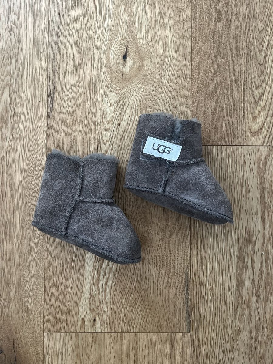 Ugg Scarpe per ragazzi: Ugg Baby, Gr. 18 – Usato da Interlaken venduto da fbnscl