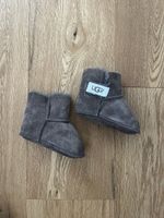 Ugg Baby, Gr. 18