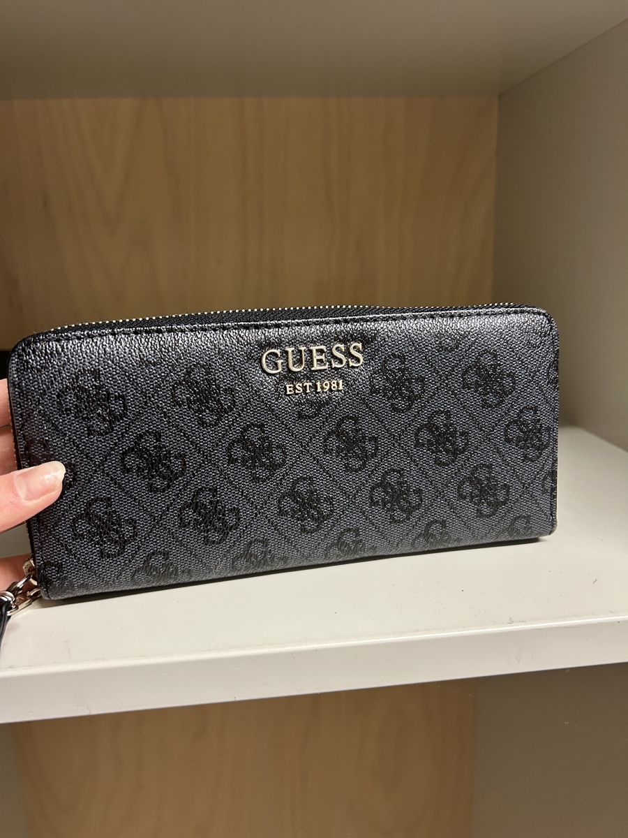 Guess Portamonete: Guess Portemonnaie – Nuovo (secondo la descrizione) da Thun venduto da ann_j9cx