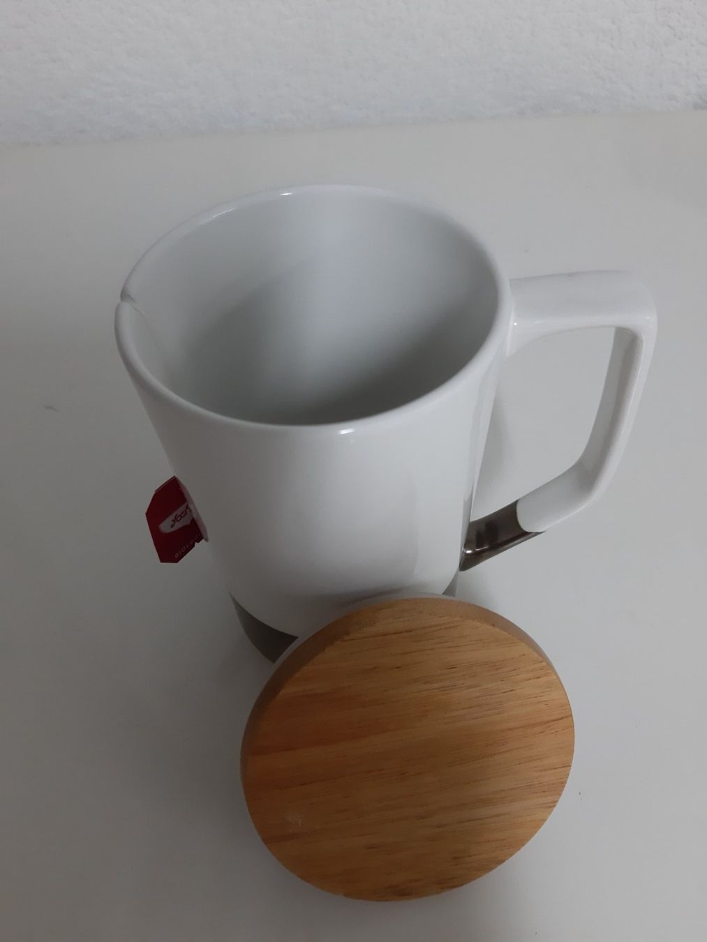 Tazze: Teetasse mit Deckel neu 13 cm – Nuovo e nell'imballaggio originale da Urtenen-Schönbühl venduto da Kronengold 1