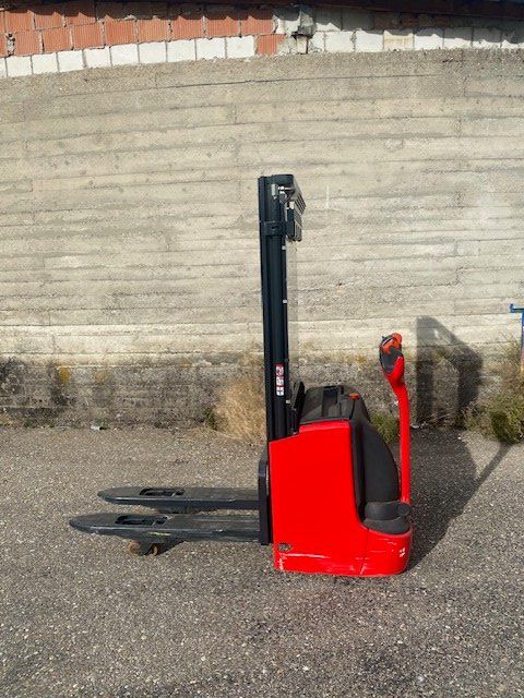 Linde Gabelstapler & Hubwagen: Linde Deichselstapler L12 – Gebraucht aus Laufen von VERARMUS11 5