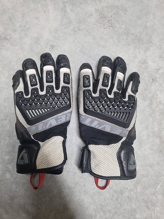 Guanti & manicotti: Motorradhandschuhe Rev'it Sand Grösse XL – Usato da Biberist venduto da MrCoffeetime