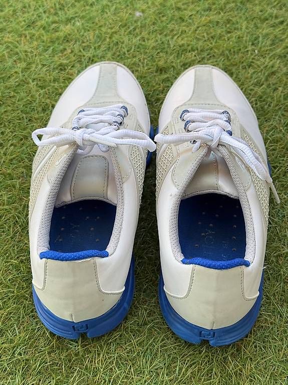 Scarpe da uomo: FootJoy Junior Golfschuhe Grösse 36.5 – Usato da Zürich venduto da Moguu 1