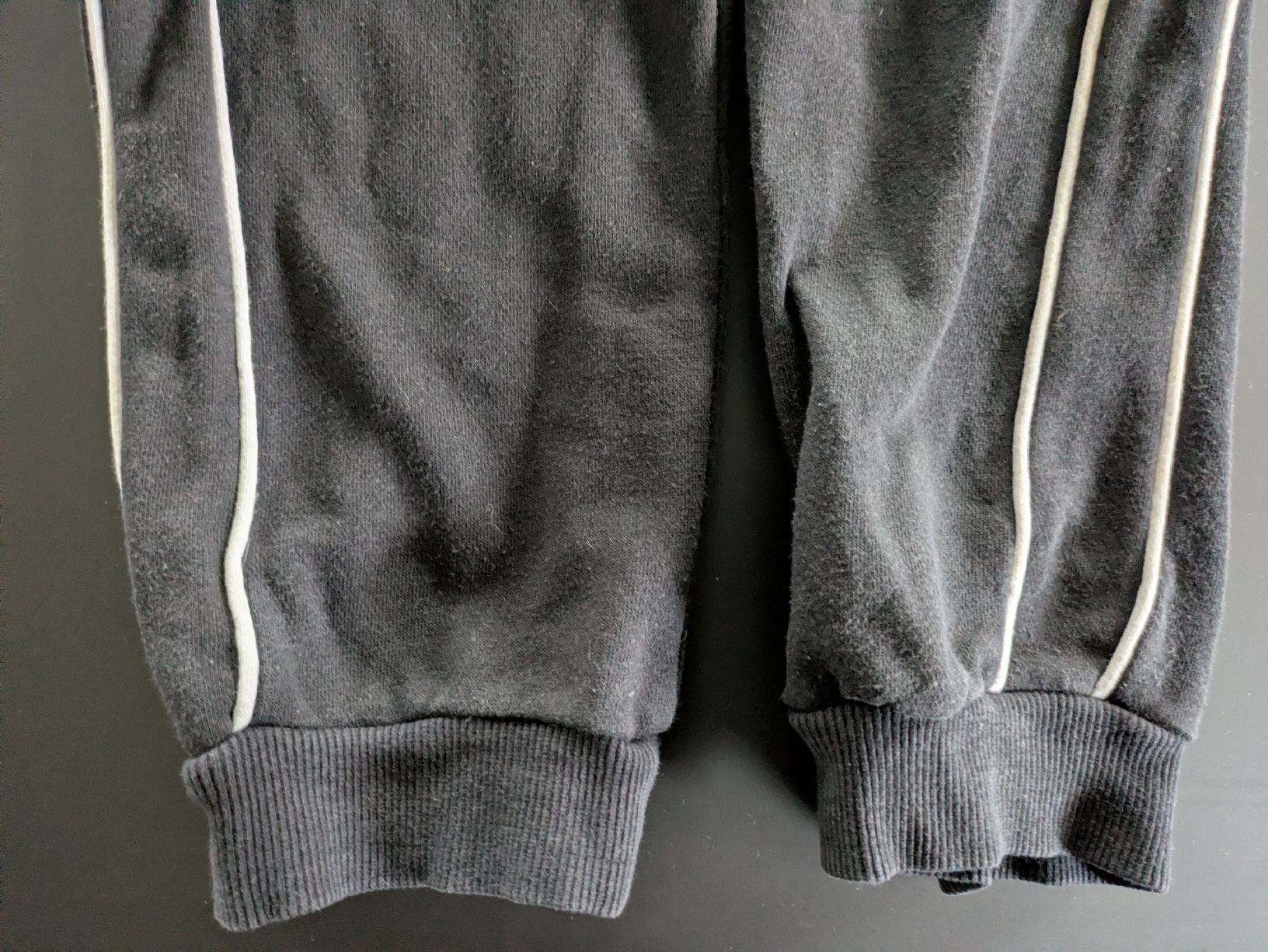 H&M Pantaloni: Sweathose, Jogginghose von H&M, Grösse 146 – Usato da Kölliken venduto da mic_9n9d 2