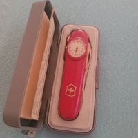 Victorinox Taschenmesser mit Uhr rot in Etui rare