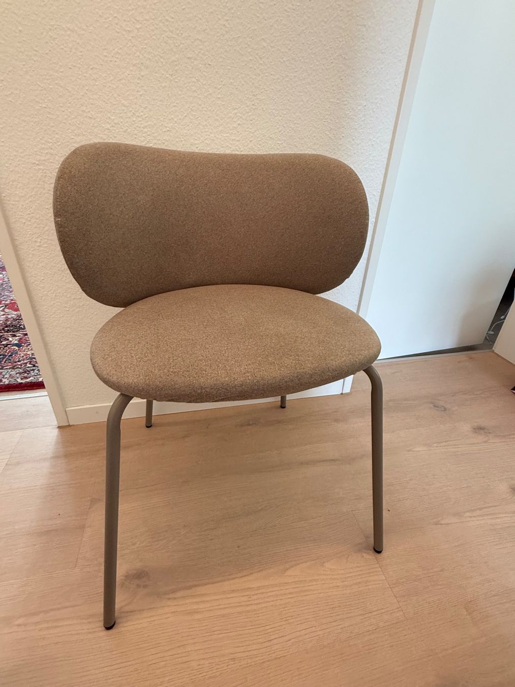 Ikea Sedie: 4 Esszimmerstühle zu verkaufen – Usato da Unterägeri venduto da mic_s76f