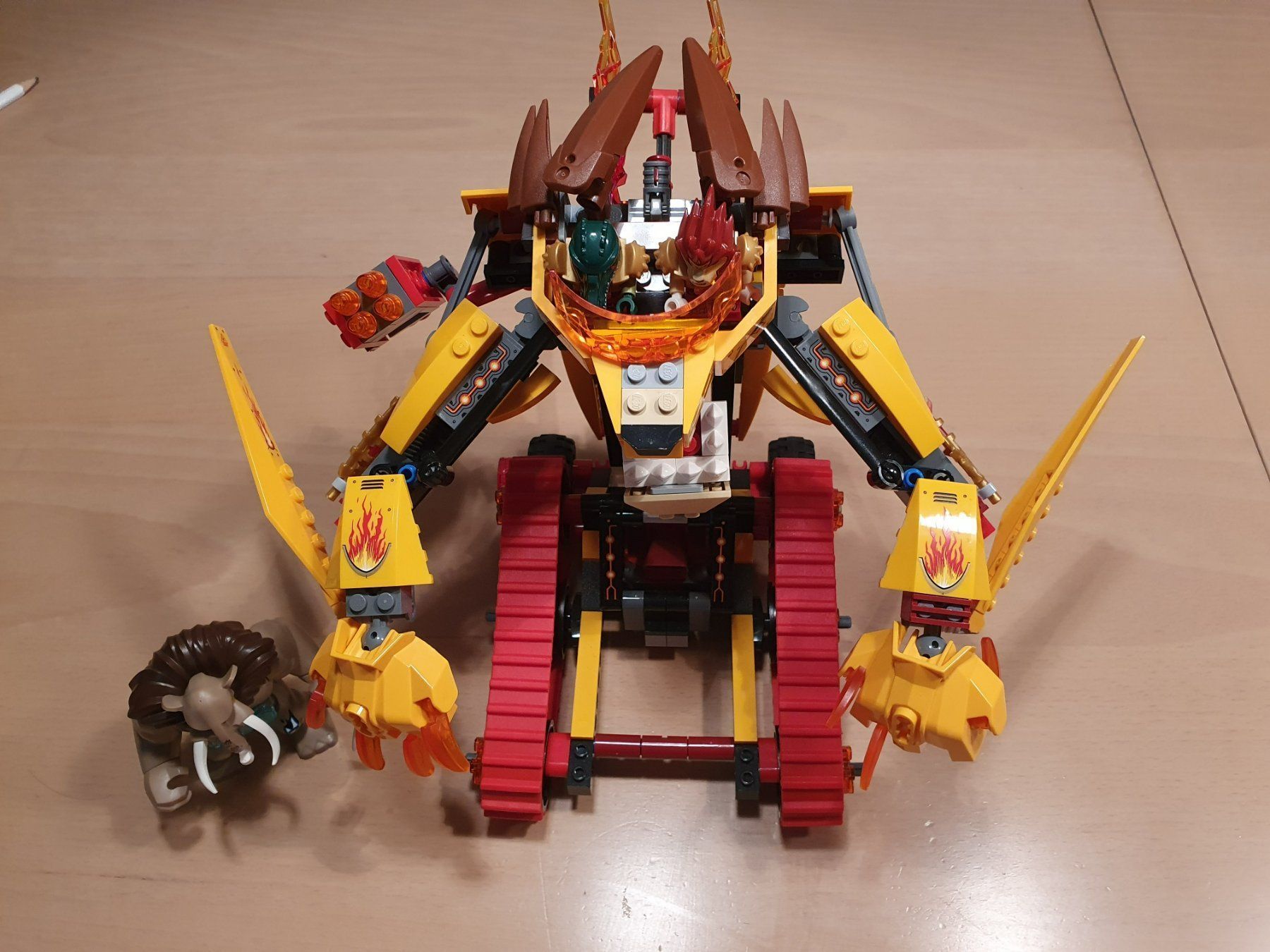 Lego Kit di costruzioni: Lego Chima 70144 - Lavals Fire Lion – Usato da Mettmenstetten venduto da Espoirco1 1