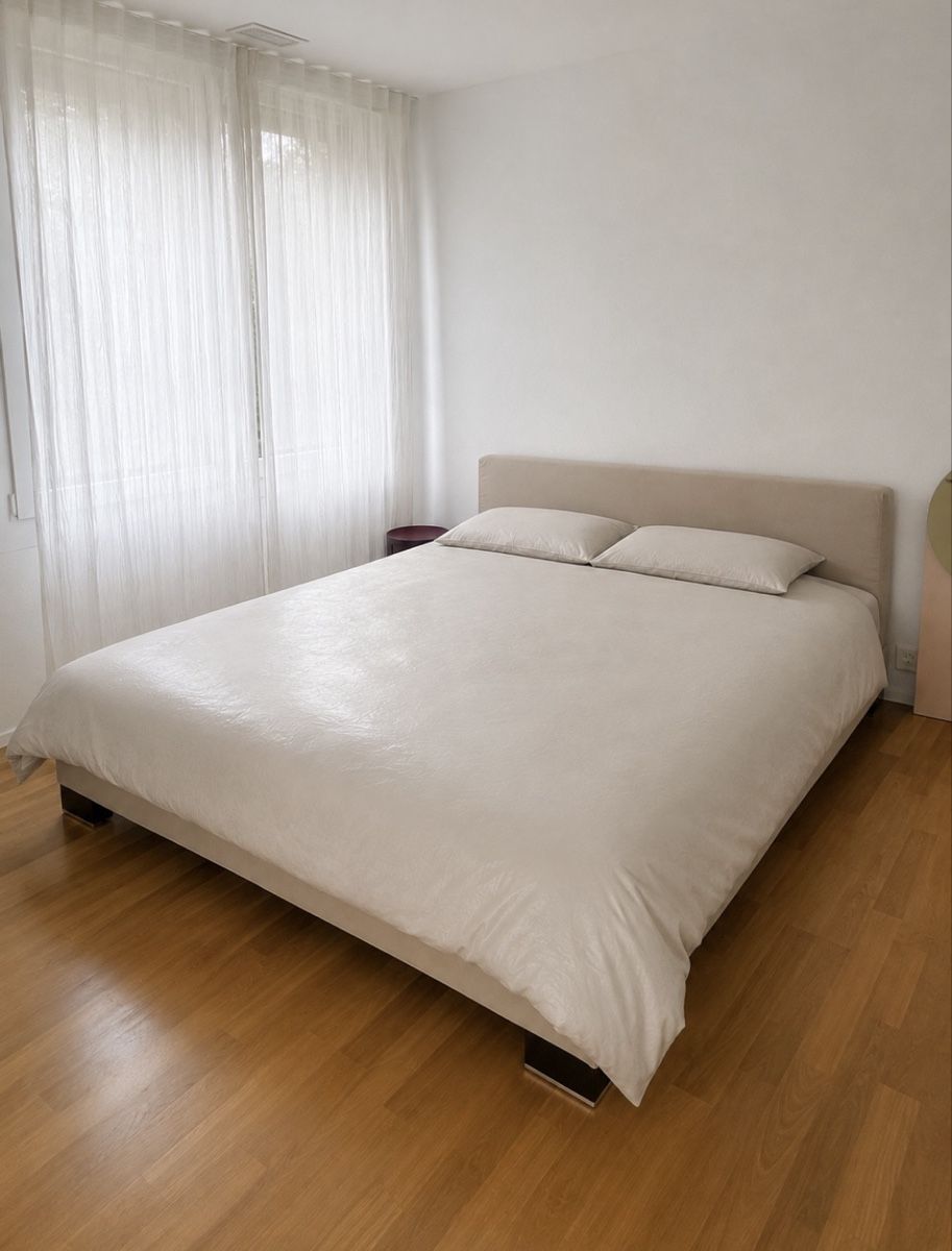 Ligne Roset Letti: Ligne Roset Bett Anna – Usato da Turgi venduto da cotonniers 1