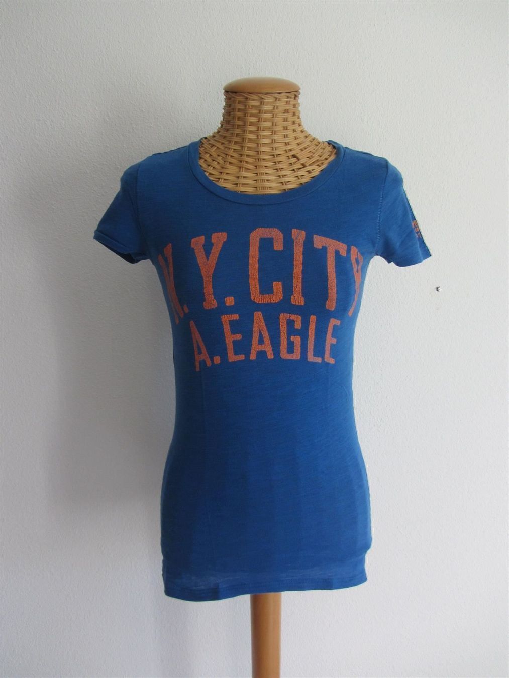American Eagle T-shirt: AMERICAN EAGLE - T-Shirt blau XS – Usato da Zürich venduto da Diazaio