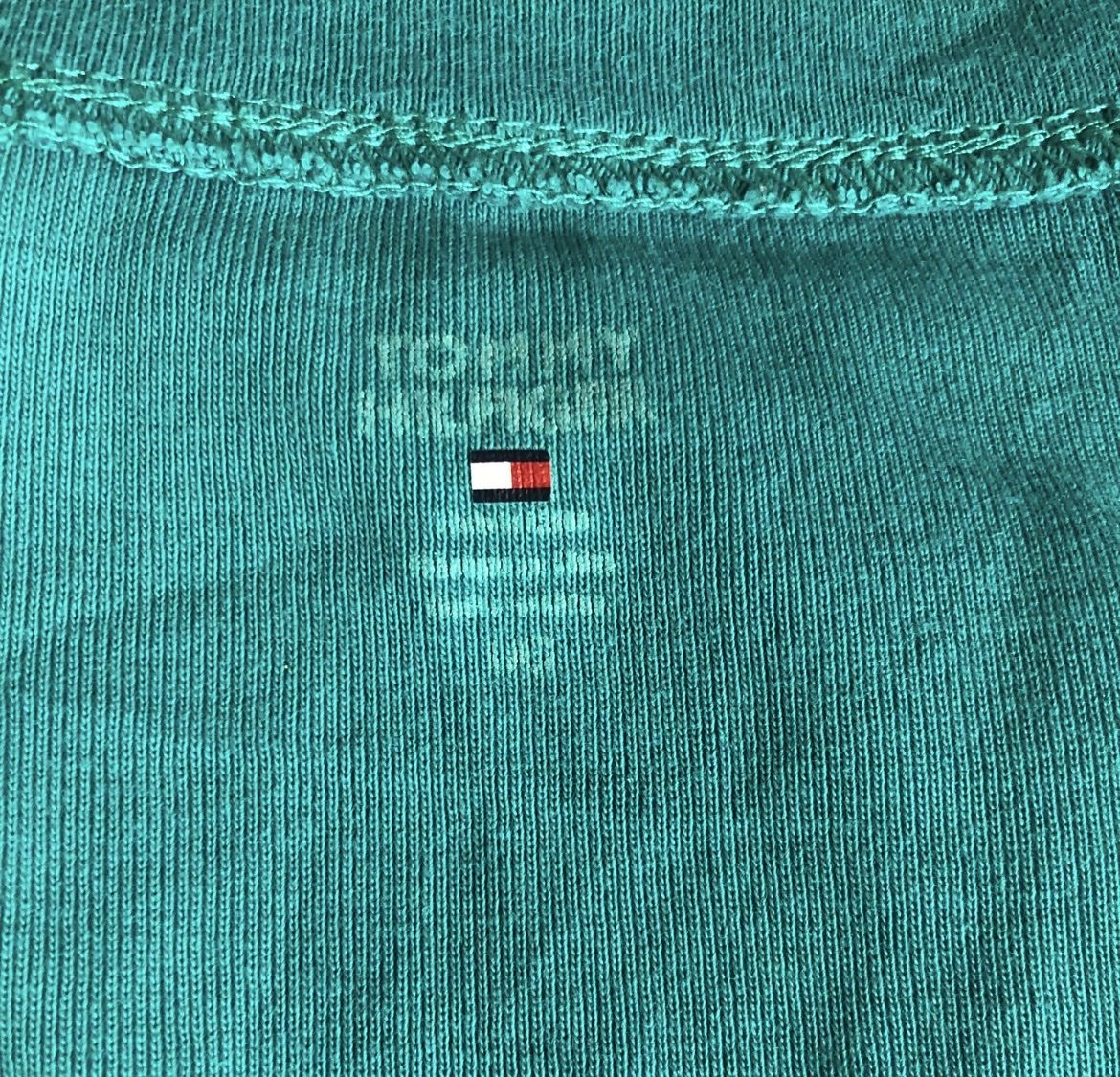 Tommy Hilfiger Kleiderpakete: Kleiderpaket Tommy Hilfiger T-Shirt Pullover Kleider Pulli – Gebraucht aus Frauenfeld von Babytimmy 5
