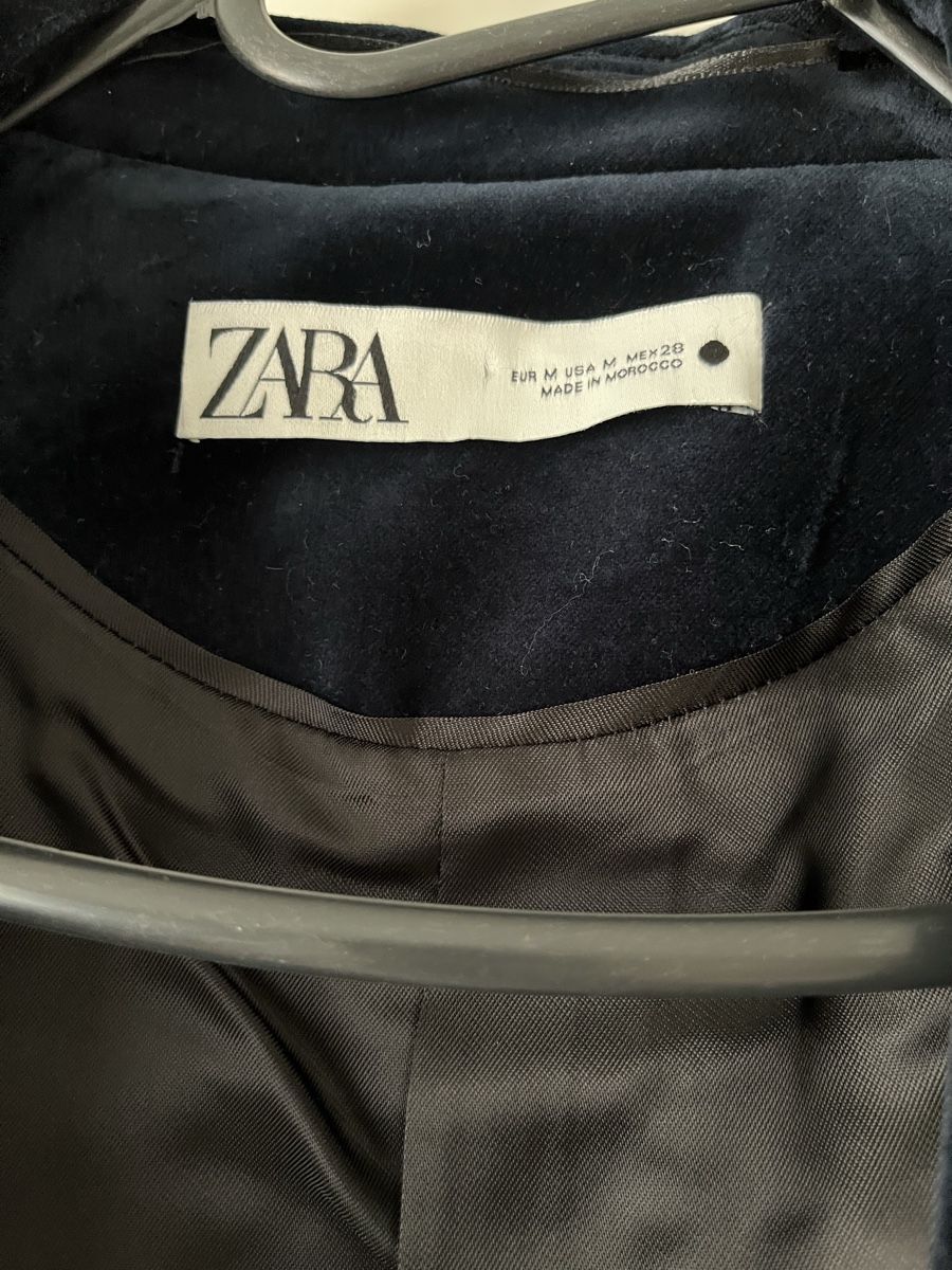 Zara Vestes: Eleganter Samtblazer – Neuf avec emballage d'origine à Allschwil par eyl_bb8q 1
