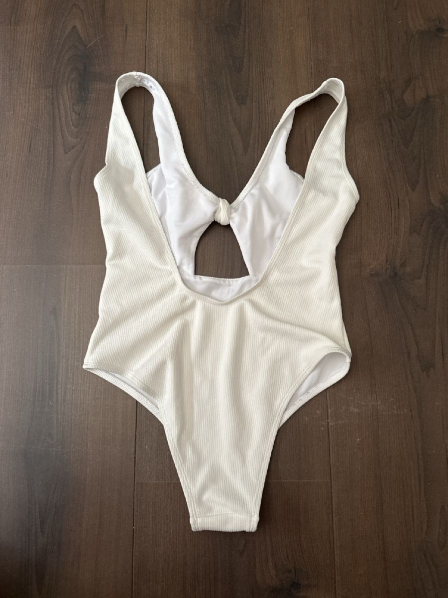 Zaful Costumi da bagno & Bikini: Badeanzug Damen weiss Grösse S Zaful – Usato da Biel/Bienne venduto da julietteW. 1