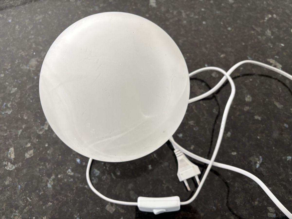 Lampade: Tischlampe Glaskugel mit Schalter – Usato da Steffisburg venduto da LollipopRM69