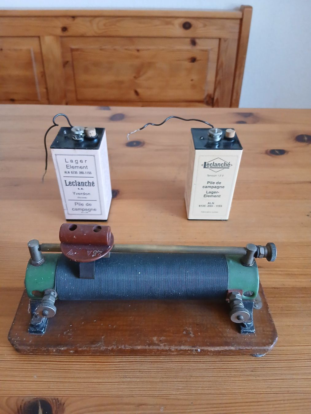 Misurare: Schiebewiderstand und 2 Leclanché Batterien alt – Usato da Oberentfelden venduto da Trinity1945