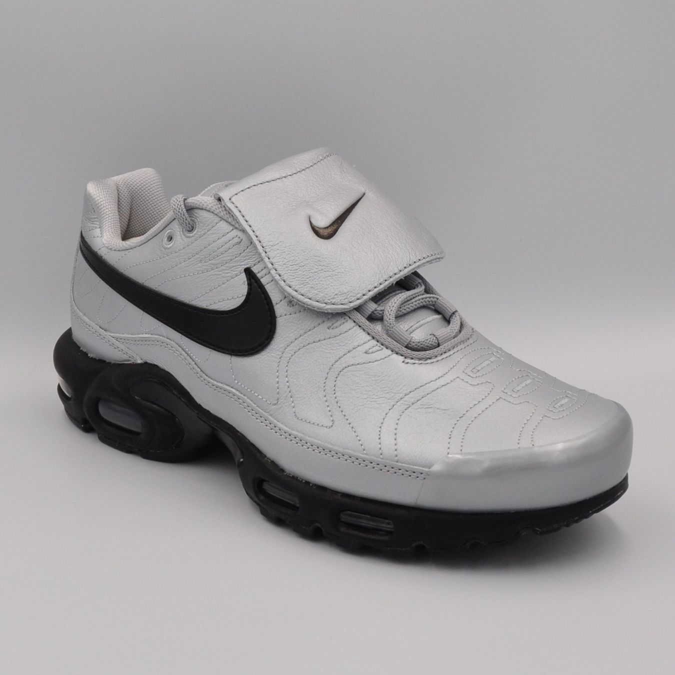 Nike Scarpe da uomo: Nike Air Max Plus TN Tiempo Silver 42 – Nuovo e nell'imballaggio originale da Bern venduto da SneakerheavenLT 3