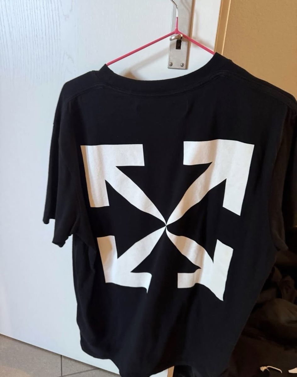 Off-White T-shirt: Off White Shirt (size L) – Nuovo (secondo la descrizione) da Bachs venduto da tempoplus68