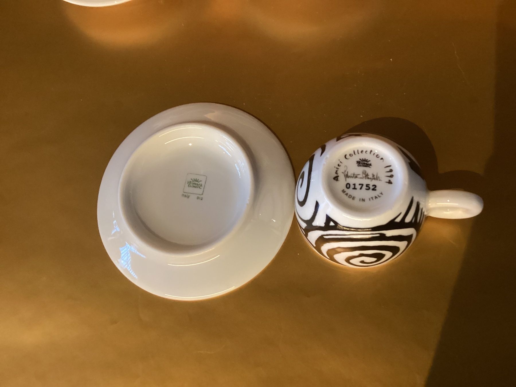 Amici Tazze: Amici / 6 Espressotassen/ 1 Teller fehlt ! – Usato da Beinwil am See venduto da kae_gh7c 4