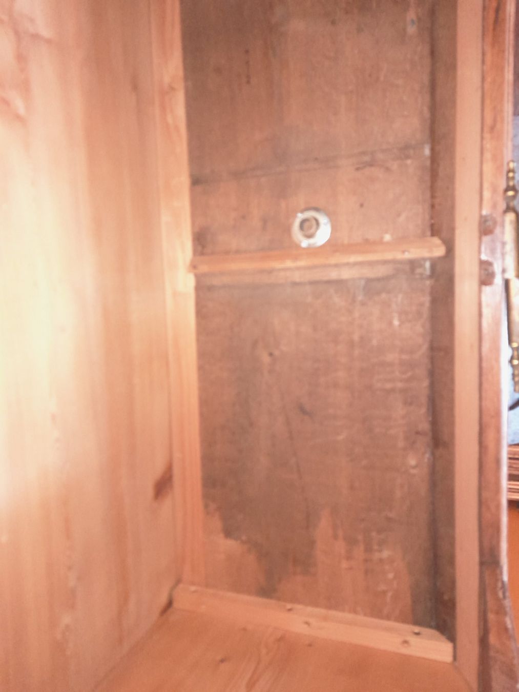 Armadi: Antiker Schrank – Usato da Ulisbach venduto da Toggenburg35 7