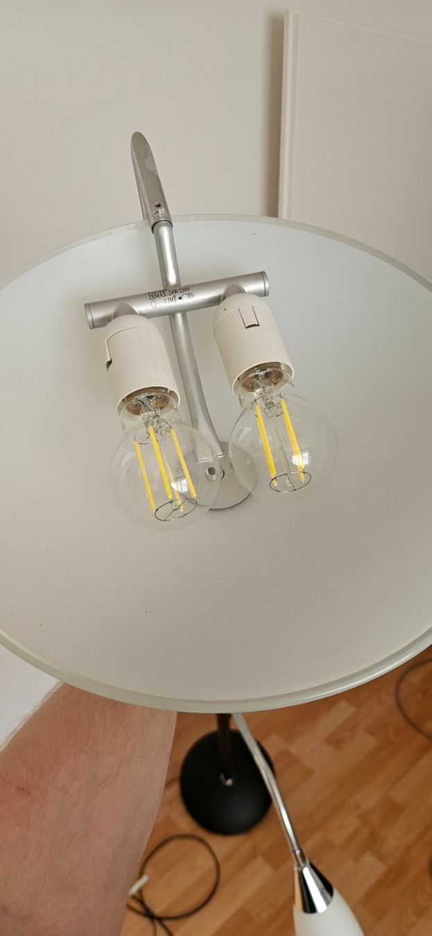 Lampade: Stehlampe inkl. Leselampe – Usato da Kriens venduto da phi_68sc 2