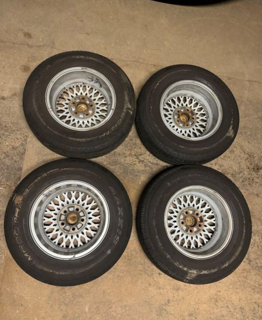 Pneumatici & Ruote complete: Volvo 240 Scorpius Felgen/Räder – Usato da Eschenbach LU venduto da Bxdriver89 1