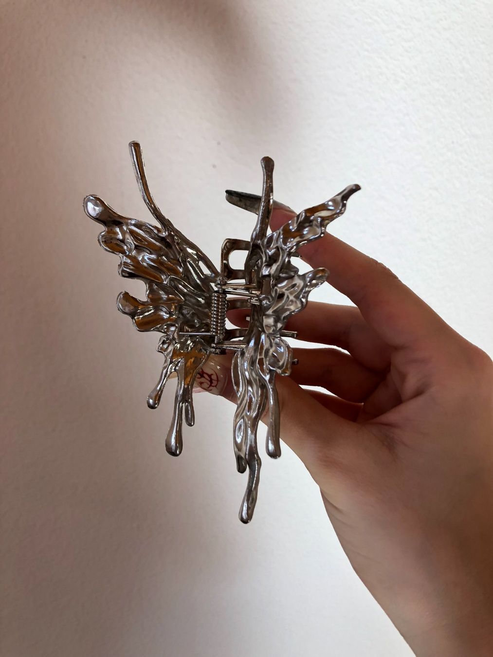 Accessoires pour cheveux: Pince à cheveux papillon métallique – D'occasion à Bulle par sop_ct6x