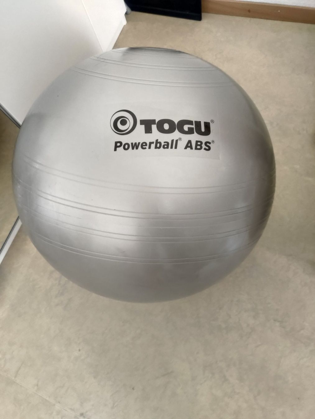Sgabelli: Togu Sitzball 65cm Durchmesser silbergrau – Usato da Zürich venduto da simonegzrh