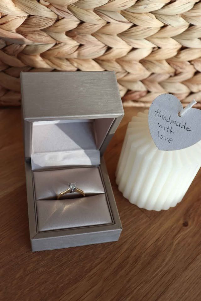 Anelli: Neu Natural Diamond Ring 18K Gold – Nuovo e nell'imballaggio originale da Birmensdorf ZH venduto da Nanu-R 1