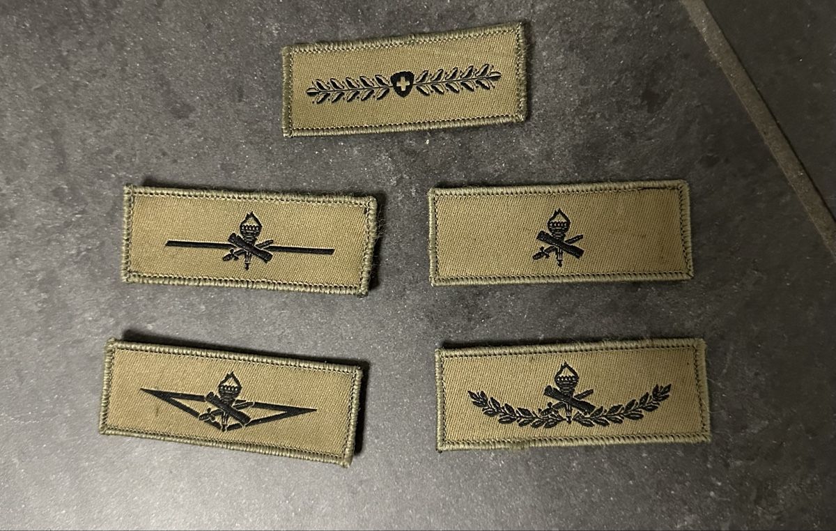 Armée suisse Plaquettes & Badges: Abzeichen TAZ klett – D'occasion à Nänikon par Axeed