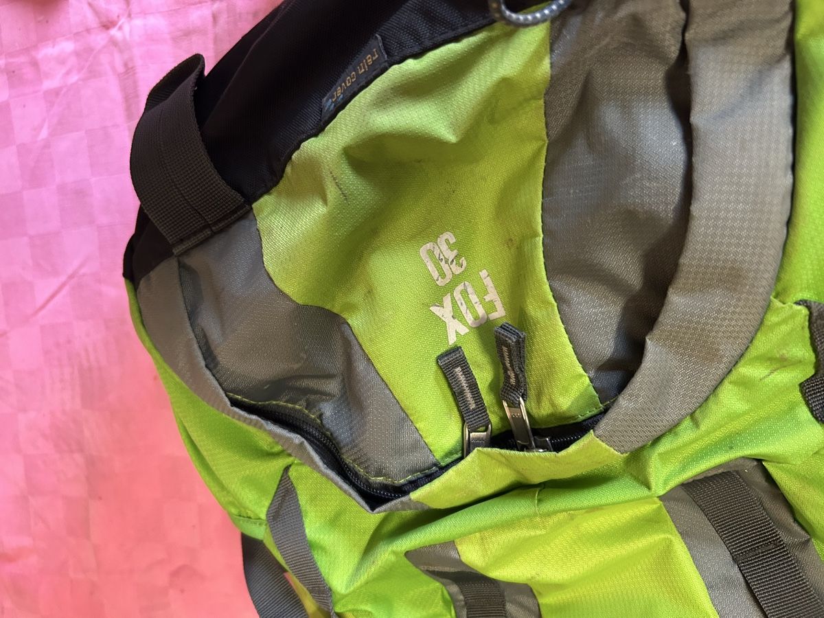 Deuter Rucksäcke: Rucksack Deuter Fox 30 grün gebraucht – Gebraucht aus Bremgarten b. Bern von Thermes 7