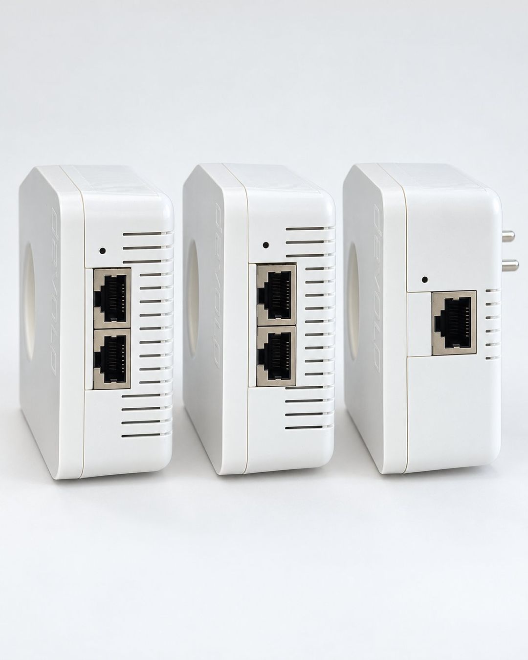 Devolo Wlan: devolo Magic 2 WiFi Powerline Set – 3 Adapter (CH) – Gebraucht aus Basel von con_q8xm 3