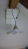 Antike Lampe mit Glasschirm – neu verkabelt