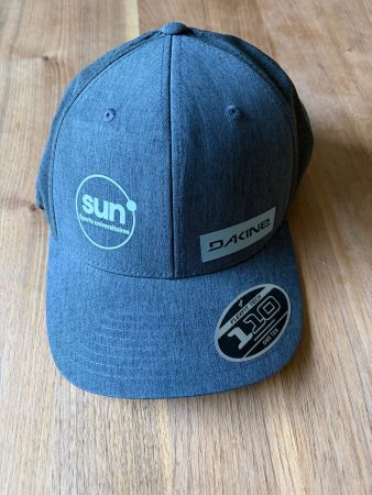 *NEU* DAKINE MÜTZE / CAP grau